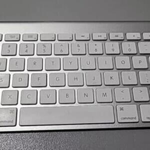 Apple A1314 Wireless Keyboard with Bluetooth for iMac / Mac / iPad _3